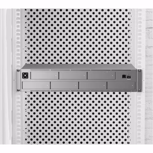 2U RACK-MOUNT NAS WITH (7) 2.5/3.5IN DRIVE BAYS AND 10 GBPS